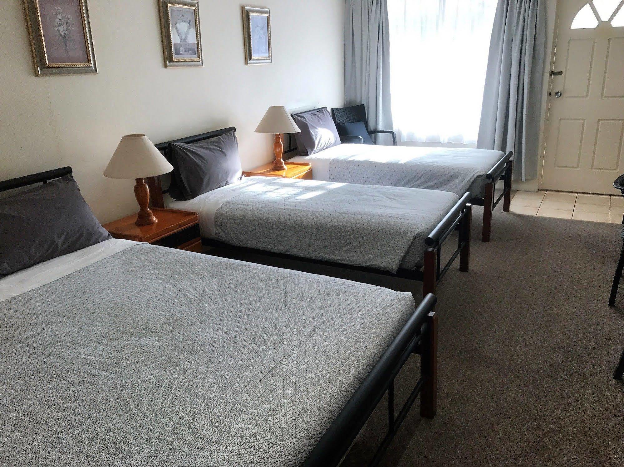 Cooks Endeavour Motor Inn Tweed Heads Eksteriør billede