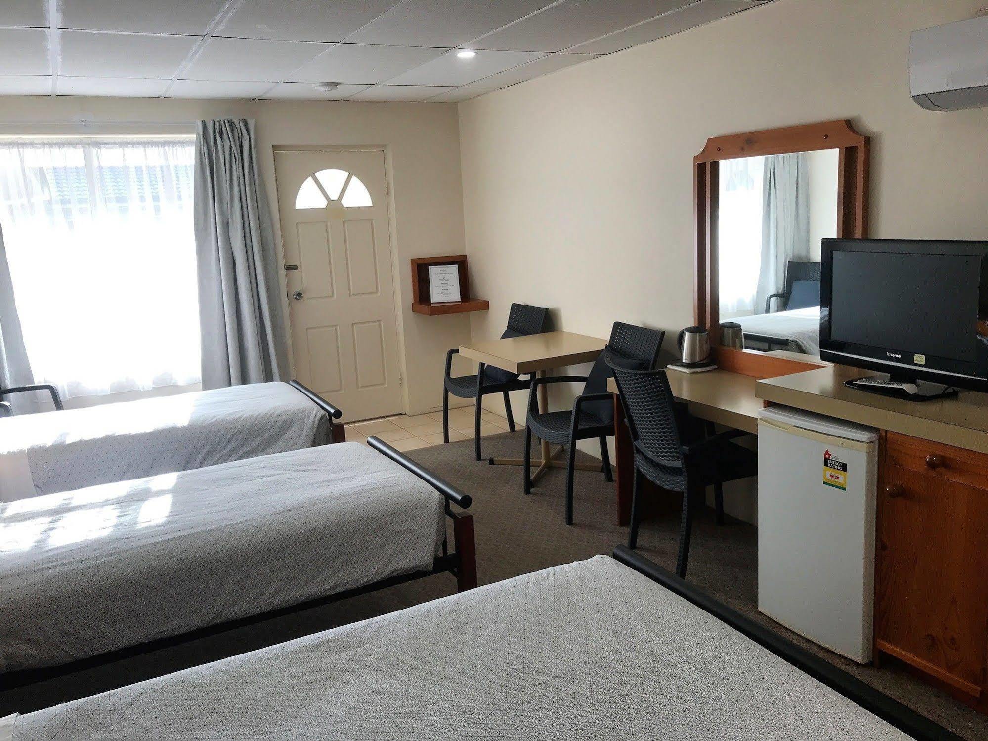 Cooks Endeavour Motor Inn Tweed Heads Eksteriør billede